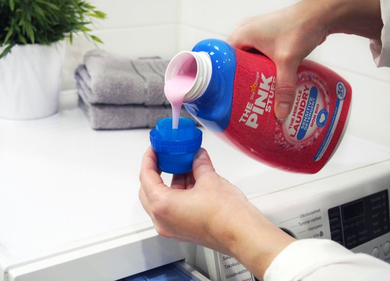 The Pink Stuff Non bio laundry liquid